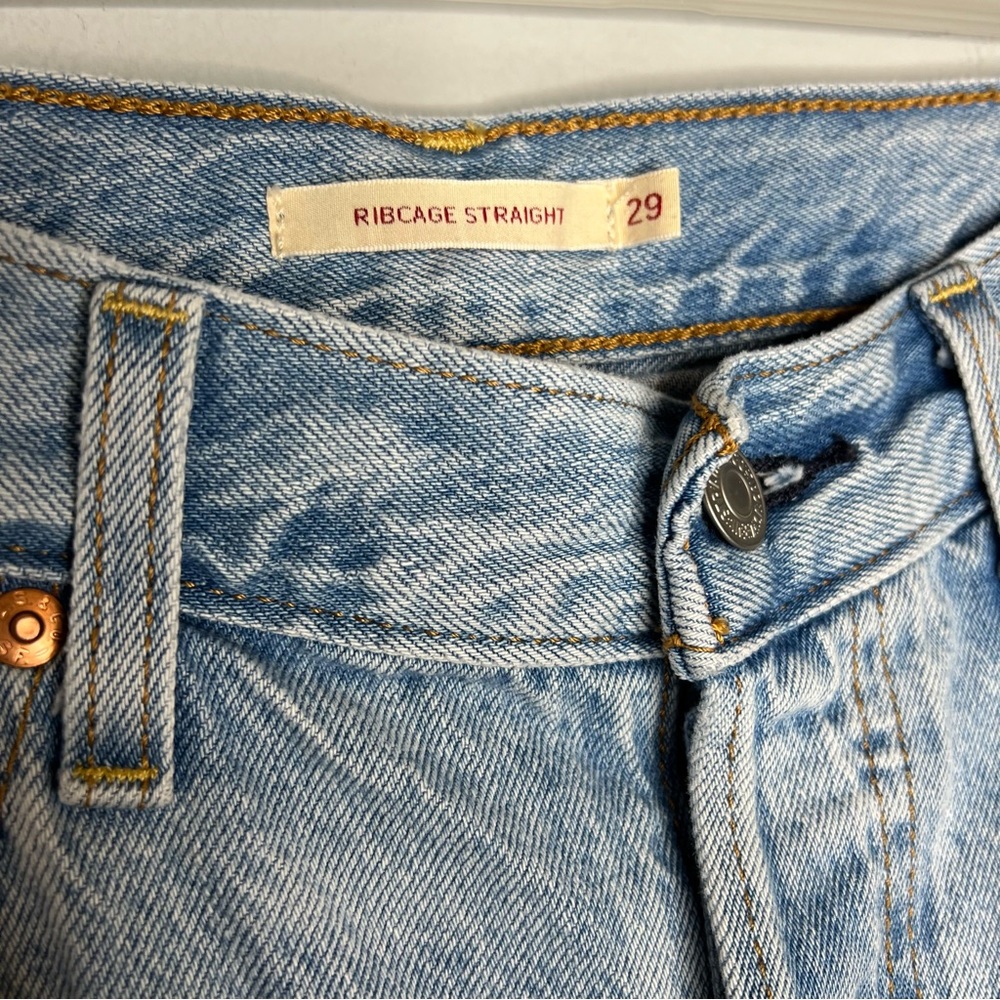 Levi Big E Vintage Style High Waisted Light Wash Ribcage Straight Jeans - Picture 8 of 10